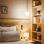 Hotel apartamentowy La Boheme Montmartre - & De Luxe Au Sacre Coeur Paryż