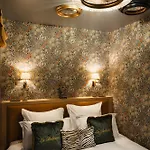 Hotel apartamentowy La Boheme Montmartre - & De Luxe Au Sacre Coeur Paryż