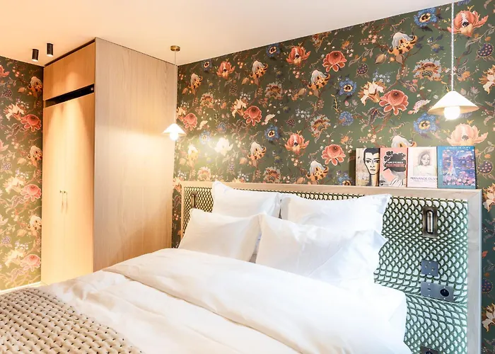 La Boheme Montmartre - & De Luxe Au Sacre Coeur