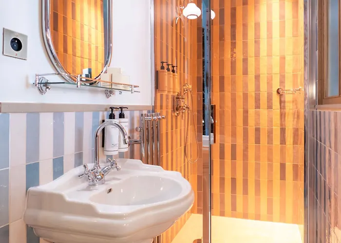 La Boheme Montmartre - & De Luxe Au Sacre Coeur Aparthotel Parijs